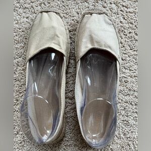 NWOT- Women’s Light Beige, Old Navy Espadrilles (Size 10